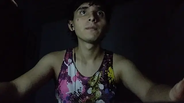 Snapshot of Charley_quin chatting on 5, 3, 2025 Charley quin online show from 5, 3, 2025