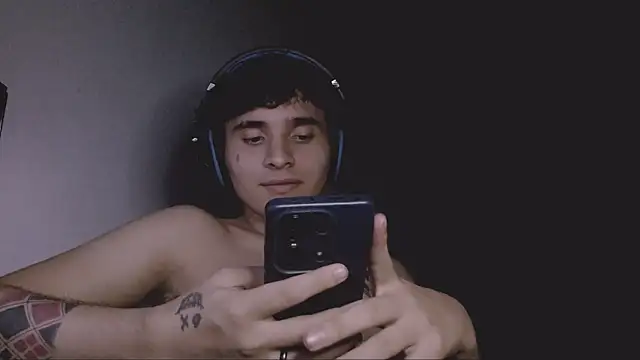 Snapshot of Charley_quin chatting on 12, 9, 2025 Charley quin online show from 12, 9, 2025