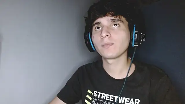 Snapshot of Charley_quin chatting on 30, 9, 2025 Charley quin online show from 30, 9, 2025