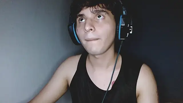 Snapshot of Charley_quin chatting on 1, 10, 2025 Charley quin online show from 1, 10, 2025