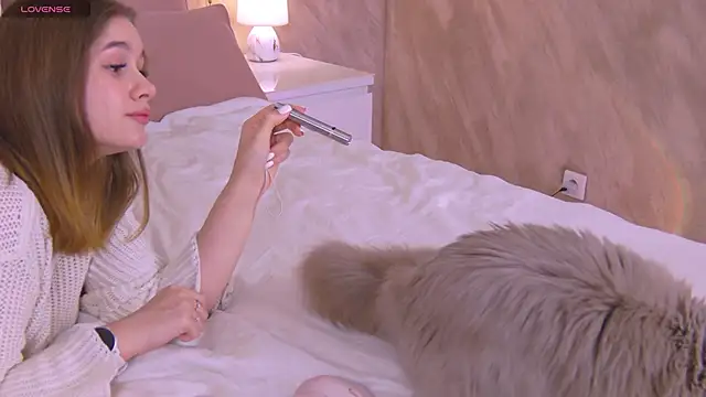 Snapshot of EllieHayes chatting on 22, 2, 2025 EllieHayes online show from 22, 2, 2025