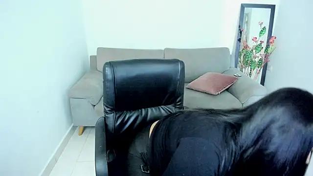 Adele Sweett online show from 25, 9, 2025