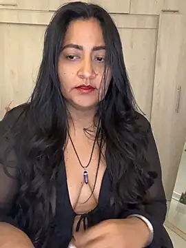 Adele Sweett online show from 28, 7, 2026