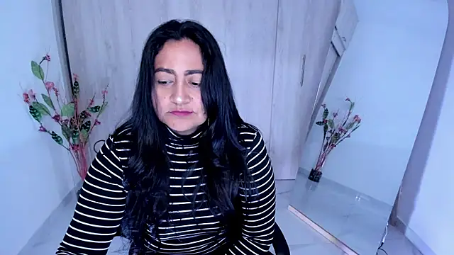 Adele Sweett online show from 31, 7, 2026
