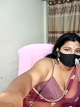 Snapshot of Hot-Angel_ chatting on 4, 2, 2025 Hot-Angel  online show from 4, 2, 2025