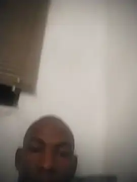 Snapshot of zuludog chatting on 8, 6, 2026 zuludog online show from 8, 6, 2026