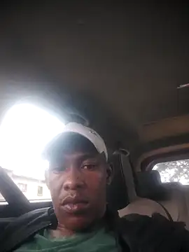 Snapshot of zuludog chatting on 18, 6, 2026 zuludog online show from 18, 6, 2026