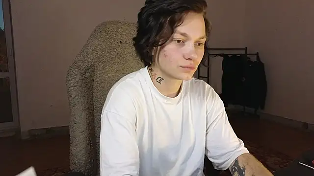 esajukyy online show from 7, 8, 2026