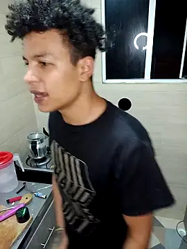 Snapshot of Black_Diamon_ chatting on 13, 12, 2024 Black Diamon online show from 13, 12, 2024