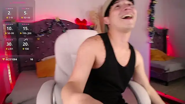 Snapshot of JustinMiller__ chatting on 17, 12, 2024 JustinMiller online show from 17, 12, 2024