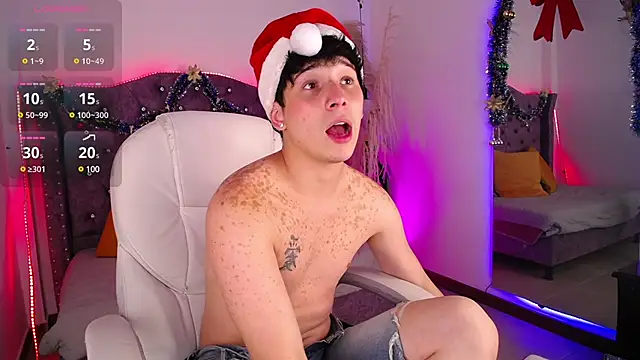 Snapshot of JustinMiller__ chatting on 20, 12, 2024 JustinMiller online show from 20, 12, 2024