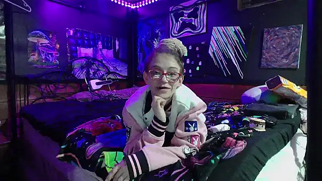 Stonermama666420 online show from 23, 12, 2025