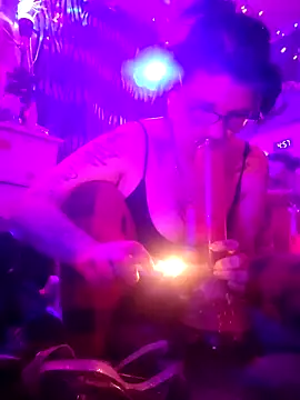 Snapshot of Neveah6 chatting on 28, 12, 2024 Neveah6 online show from 28, 12, 2024