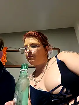 Snapshot of Neveah6 chatting on 20, 2, 2025 Neveah6 online show from 20, 2, 2025