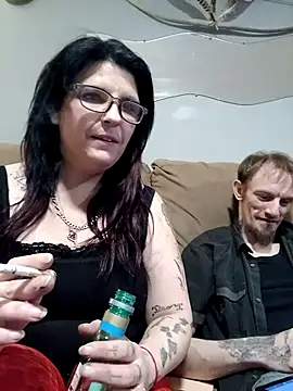 Snapshot of Neveah6 chatting on 4, 3, 2025 Neveah6 online show from 4, 3, 2025