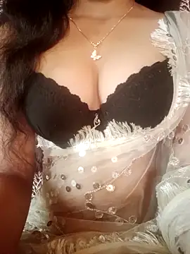 Snapshot of sexyriya_008 chatting on 5, 1, 2025 sexyriya 008 online show from 5, 1, 2025