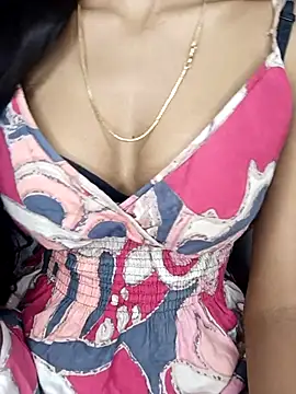 Snapshot of sexyriya_008 chatting on 9, 10, 2025 sexyriya 008 online show from 9, 10, 2025