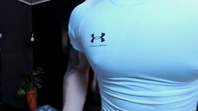 Flynn Riider online show from 4, 11, 2025