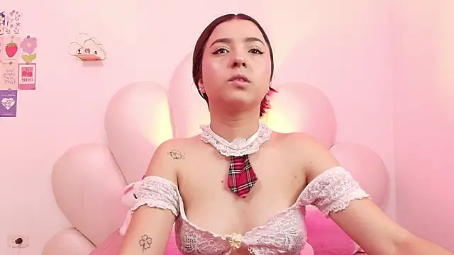 Snapshot of zoewillian chatting on 14, 3, 2026 zoewillian online show from 14, 3, 2026