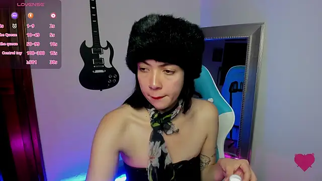 Aurora Hotson online show from 7, 1, 2025