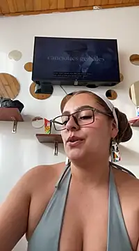 Gabriela-Parker  online show from 19, 2, 2025