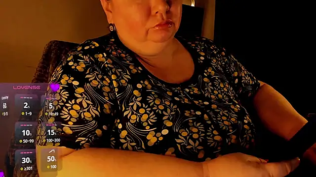 Snapshot of SexxyDreams1 chatting on 14, 2, 2025 SexxyDreams1 online show from 14, 2, 2025