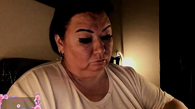 Snapshot of SexxyDreams1 chatting on 24, 9, 2025 SexxyDreams1 online show from 24, 9, 2025