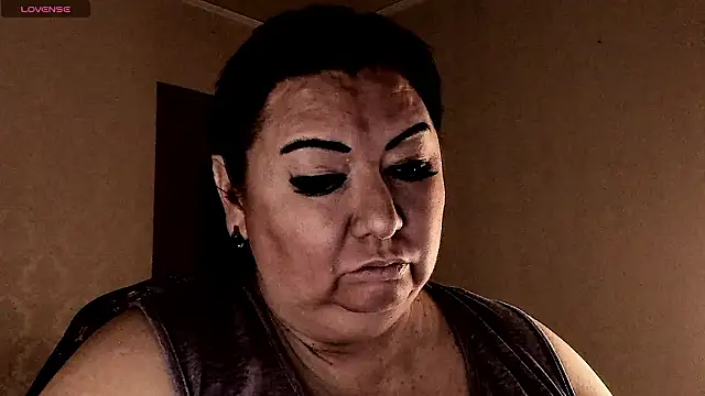 Snapshot of SexxyDreams1 chatting on 1, 2, 2026 SexxyDreams1 online show from 1, 2, 2026