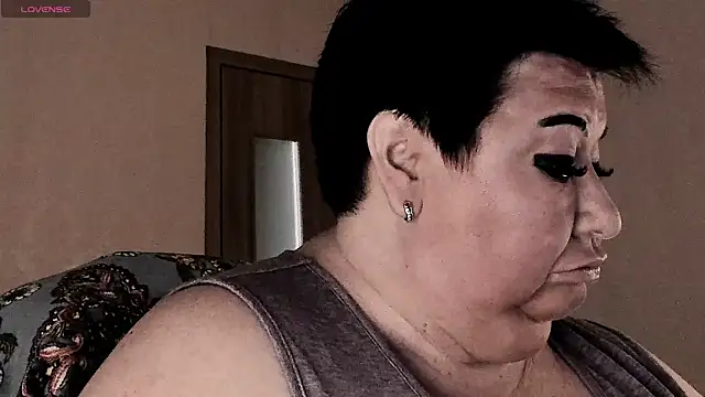 SexxyDreams1 online show from 30, 6, 2026
