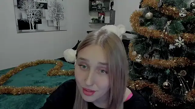 Snapshot of LinaTruly chatting on 16, 12, 2024 LinaTruly online show from 16, 12, 2024