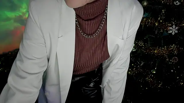 Snapshot of LinaTruly chatting on 2, 1, 2025 LinaTruly online show from 2, 1, 2025