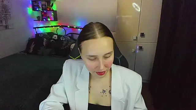 LinaTruly online show from 9, 2, 2026