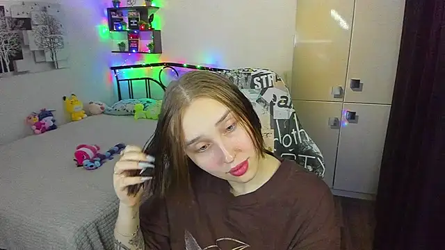 LinaTruly online show from 11, 5, 2026