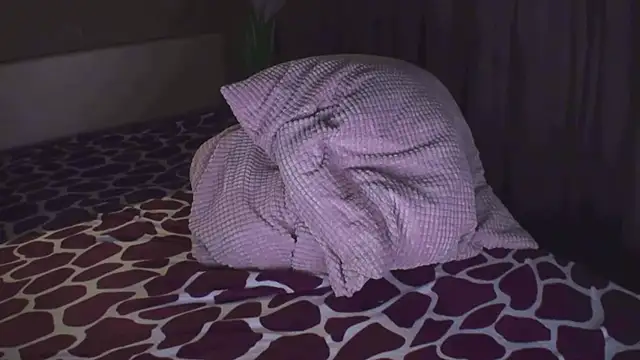 Snapshot of AngelCumsAllTheTime chatting on 9, 3, 2025 AngelCumsAllTheTime online show from 9, 3, 2025