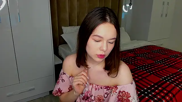 Snapshot of LovelyJane chatting on 20, 12, 2024 LovelyJane online show from 20, 12, 2024