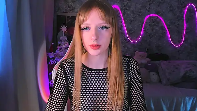 Snapshot of Inma_Lewdness chatting on 19, 12, 2024 Inma Lewdness online show from 19, 12, 2024