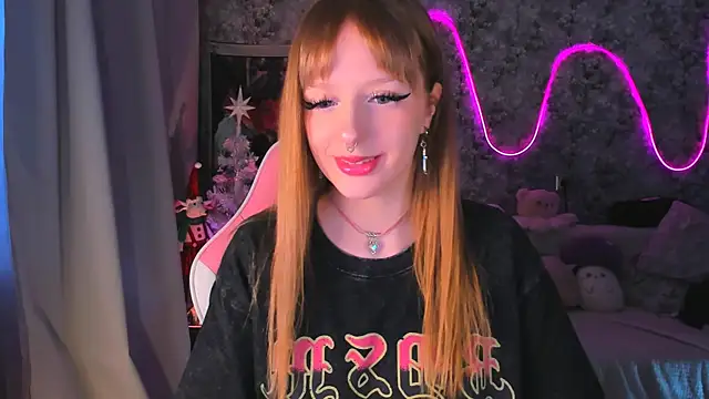 Snapshot of Inma_Lewdness chatting on 21, 12, 2024 Inma Lewdness online show from 21, 12, 2024