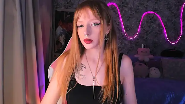 Snapshot of Inma_Lewdness chatting on 1, 2, 2025 Inma Lewdness online show from 1, 2, 2025