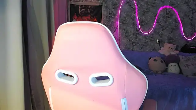 Snapshot of Inma_Lewdness chatting on 19, 2, 2025 Inma Lewdness online show from 19, 2, 2025