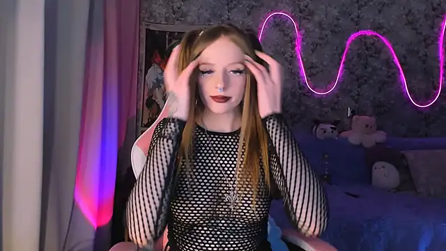 Snapshot of Inma_Lewdness chatting on 15, 3, 2025 Inma Lewdness online show from 15, 3, 2025