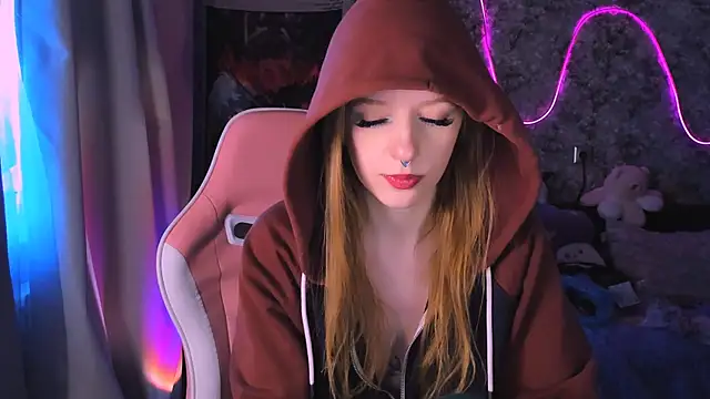 Snapshot of Inma_Lewdness chatting on 22, 3, 2025 Inma Lewdness online show from 22, 3, 2025