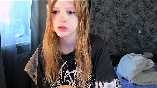 Snapshot of Inma_Lewdness chatting on 10, 10, 2025 Inma Lewdness online show from 10, 10, 2025