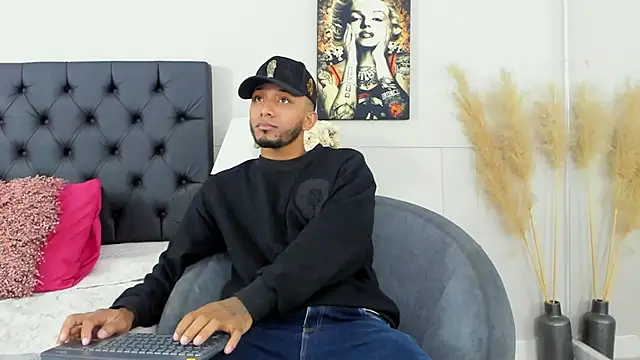 Snapshot of Robin_Rief chatting on 15, 3, 2025 Robin Rief online show from 15, 3, 2025