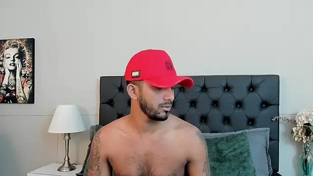 Snapshot of Robin_Rief chatting on 21, 9, 2025 Robin Rief online show from 21, 9, 2025