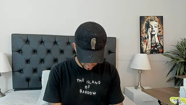 Snapshot of Robin_Rief chatting on 30, 9, 2025 Robin Rief online show from 30, 9, 2025