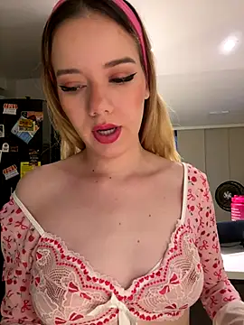 NicoleCut online show from 3, 11, 2025