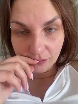 Magic  smile online show from 6, 2, 2026