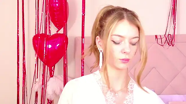 MeganMour online show from 15, 2, 2025