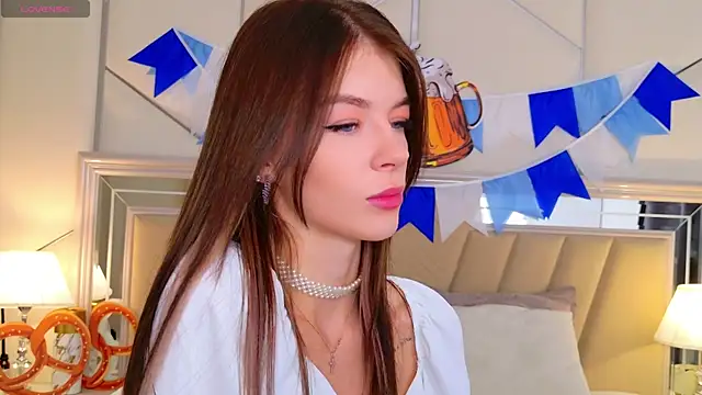 MeganMour online show from 28, 9, 2025