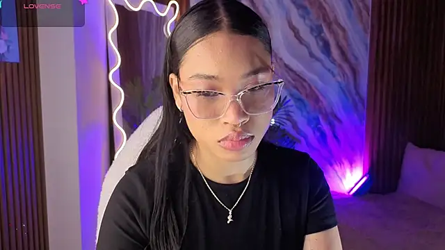 penelope tay1 online show from 24, 5, 2026